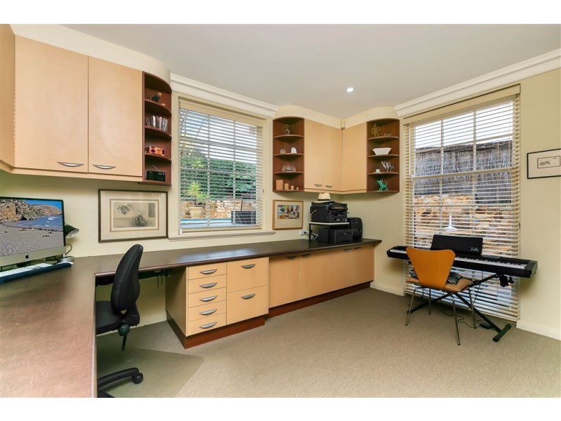 14 Gilles Road, Glen Osmond SA 5064