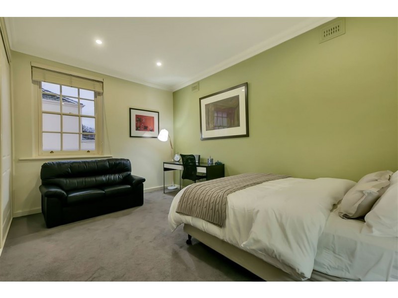 14 Gilles Road, Glen Osmond SA 5064