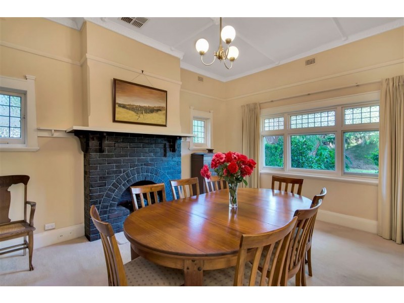 13 Peroomba Avenue, Kensington Gardens SA 5068