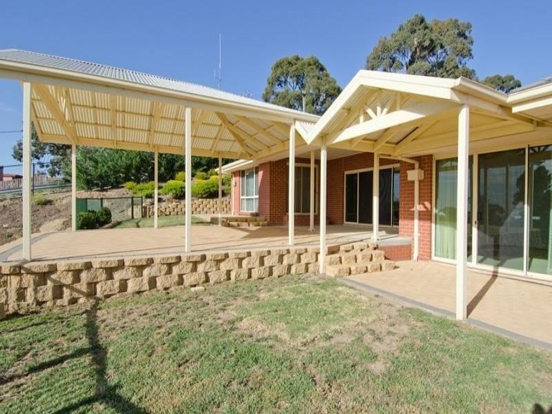 4 Seaview Road, Mount Osmond SA 5064