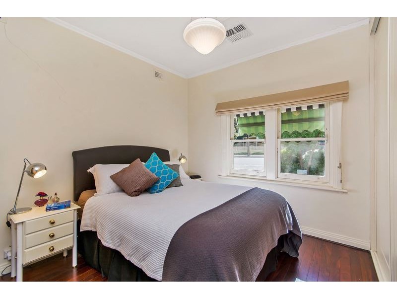 8 Burnham Avenue, Myrtle Bank SA 5064