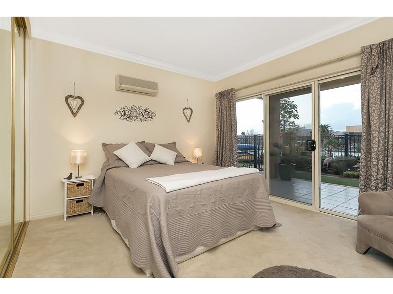14 Lakeside Close, Mawson Lakes SA 5095