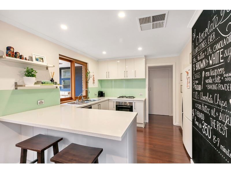 34 Elmgrove Street, Aberfoyle Park SA 5159