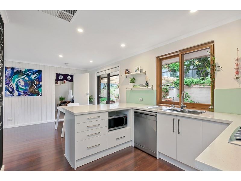 34 Elmgrove Street, Aberfoyle Park SA 5159