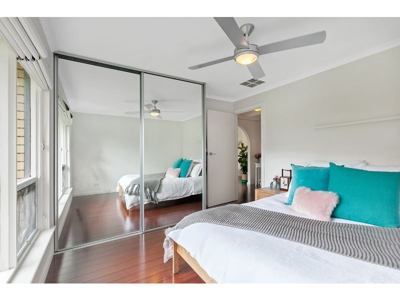 34 Elmgrove Street, Aberfoyle Park SA 5159