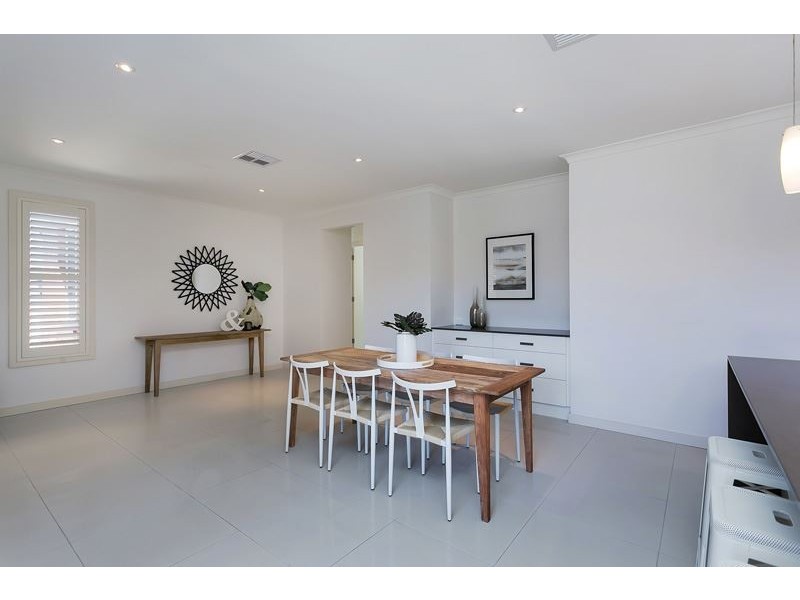 25A Derwent Avenue, Magill SA 5072