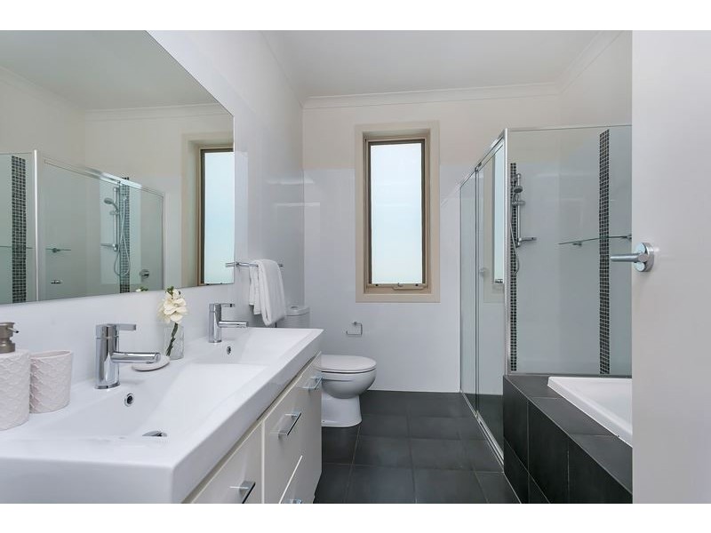 25A Derwent Avenue, Magill SA 5072