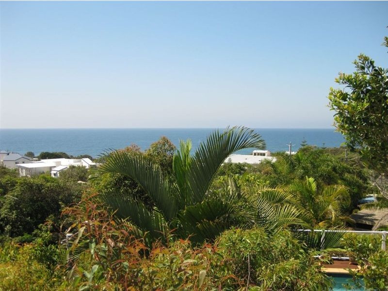 1570 David Low Way, Point Arkwright QLD 4573