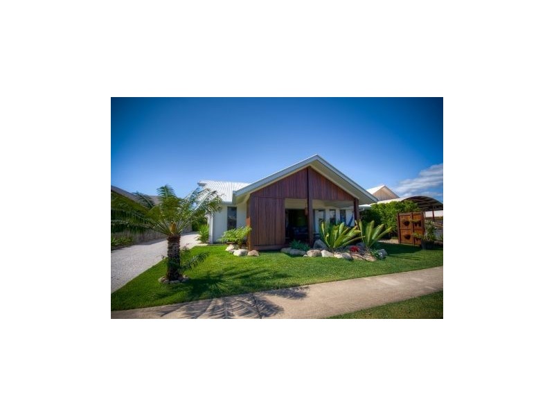 31 Lakedrive Crescent, Marcoola QLD 4564