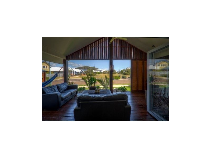 31 Lakedrive Crescent, Marcoola QLD 4564