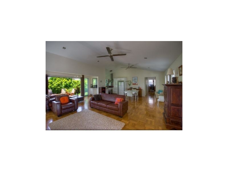 31 Lakedrive Crescent, Marcoola QLD 4564