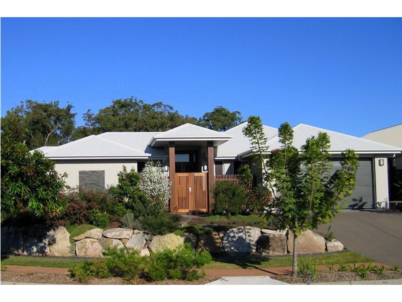 6 Peachtree Crescent, Peregian Springs QLD 4573