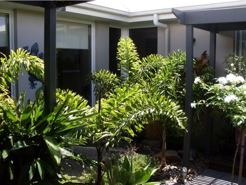 6 Peachtree Crescent, Peregian Springs QLD 4573