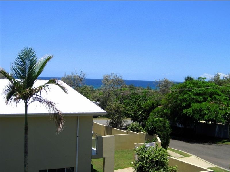 4 Teal Street, Peregian Beach QLD 4573