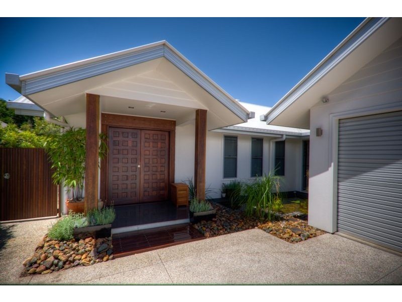 31a & 31b Lakedrive Crescent, Marcoola QLD 4564