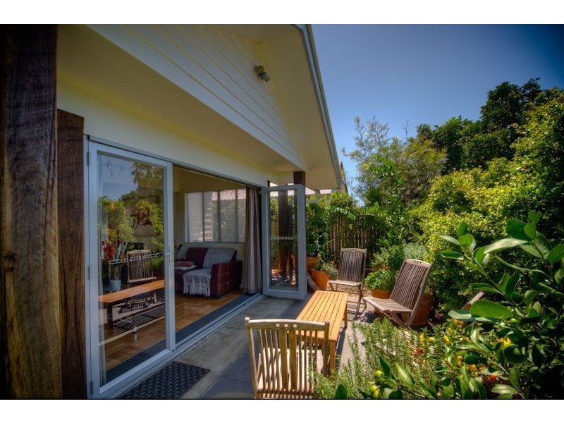 31a & 31b Lakedrive Crescent, Marcoola QLD 4564