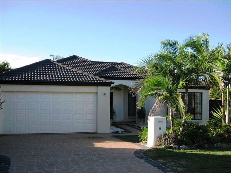 9 Gracemere Boulevard, Peregian Springs QLD 4573