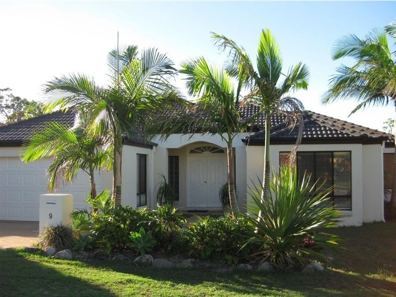 9 Gracemere Boulevard, Peregian Springs QLD 4573