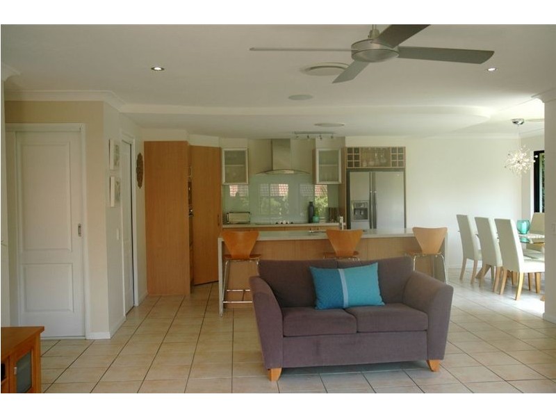 9 Gracemere Boulevard, Peregian Springs QLD 4573