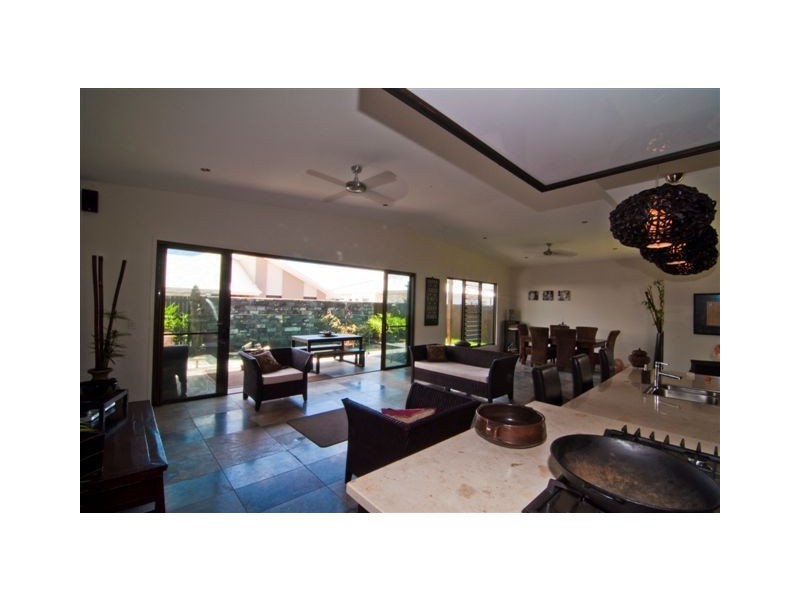 20 Wave Crescent, Mount Coolum QLD 4573