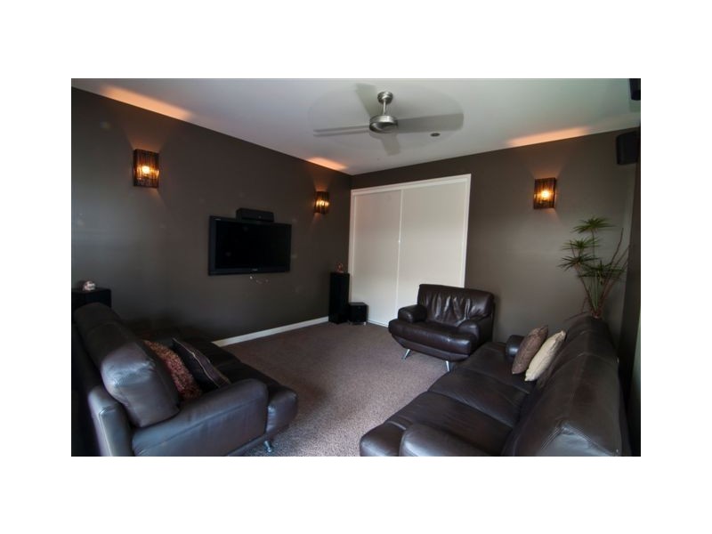 20 Wave Crescent, Mount Coolum QLD 4573