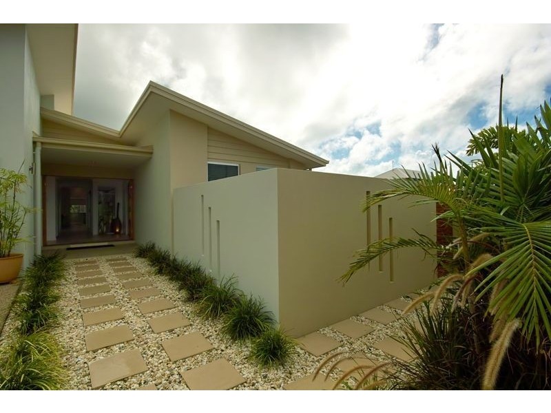 8 Ocean Keys Crescent, Mount Coolum QLD 4573