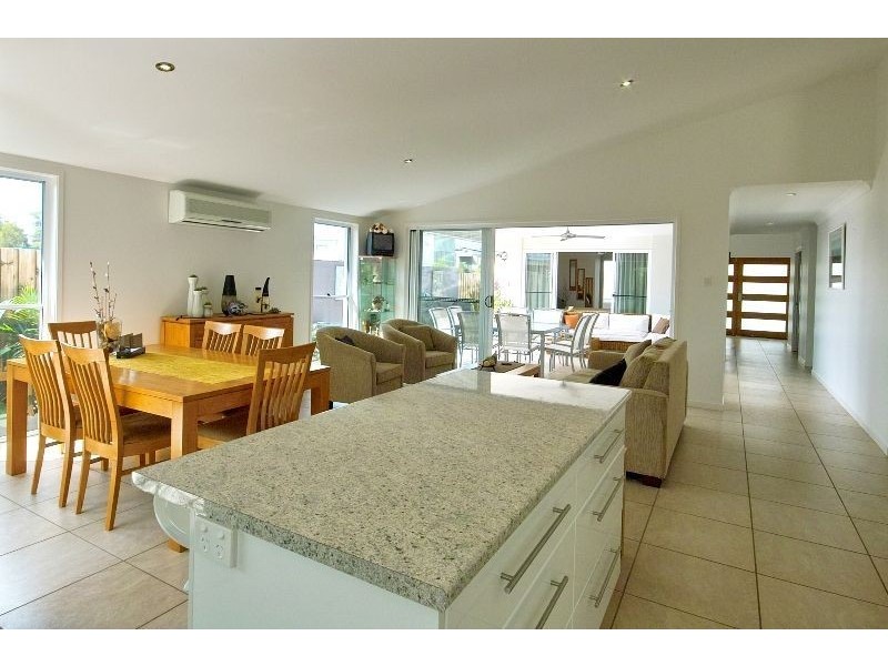 8 Ocean Keys Crescent, Mount Coolum QLD 4573