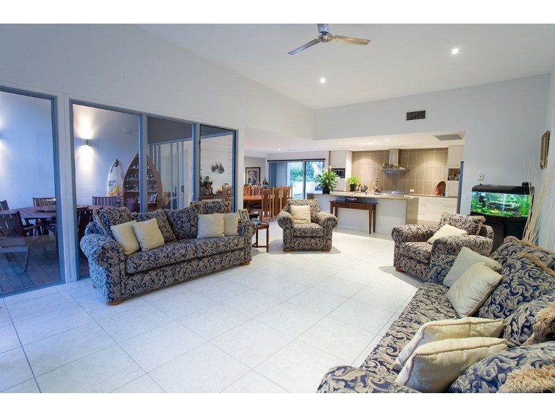 6/157 Centenary Heights Road, Yaroomba QLD 4573