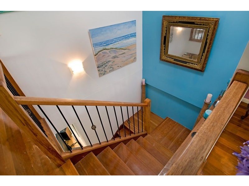 7 Andrew St, Point Arkwright QLD 4573