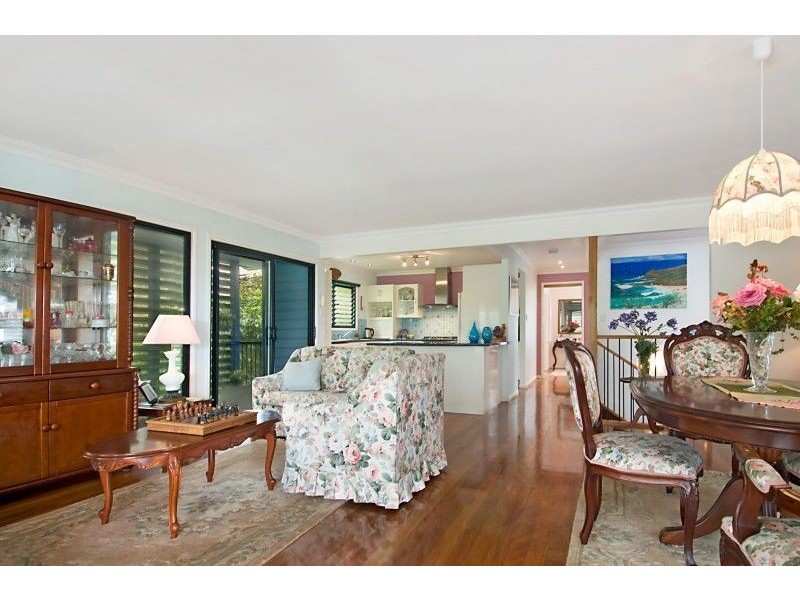 7 Andrew St, Point Arkwright QLD 4573