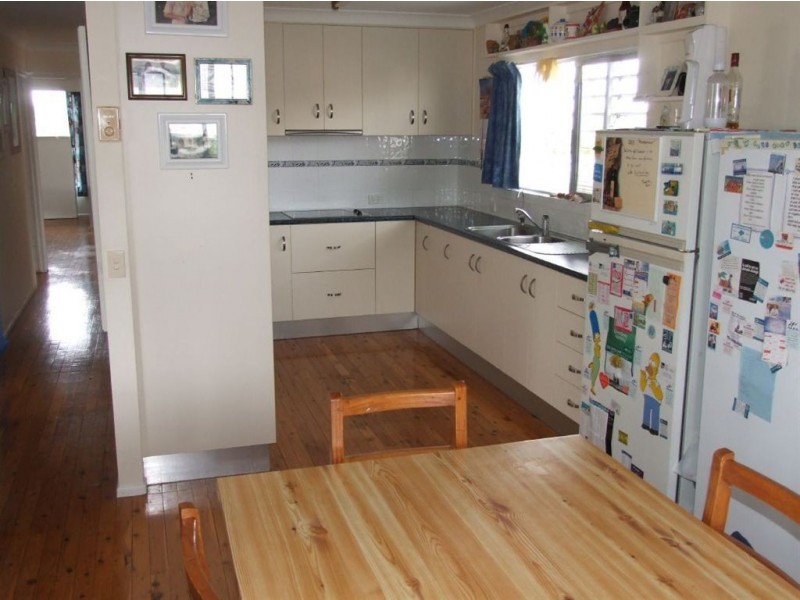 18 Moondarra Crescent, Mooloolaba QLD 4557