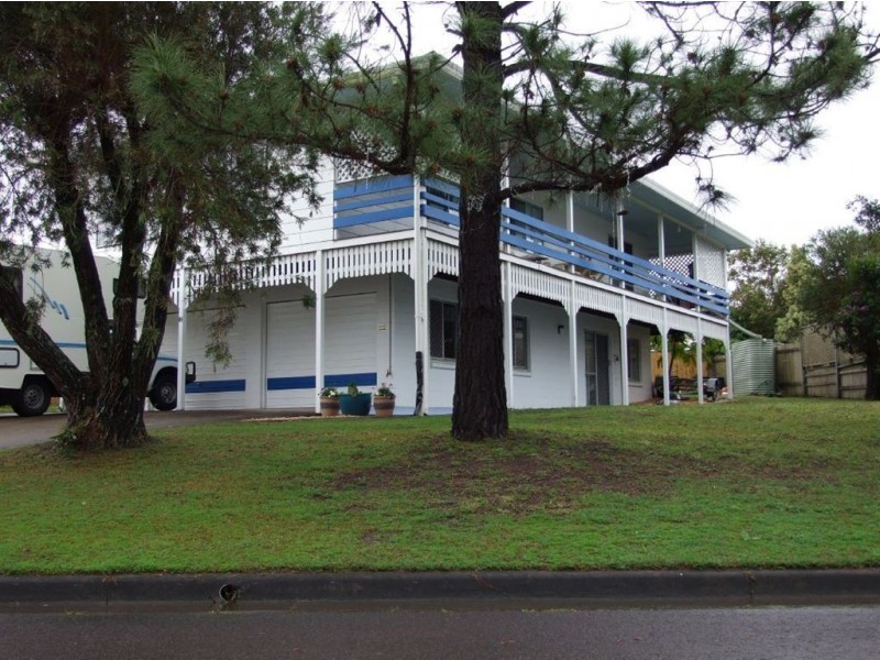 18 Moondarra Crescent, Mooloolaba QLD 4557