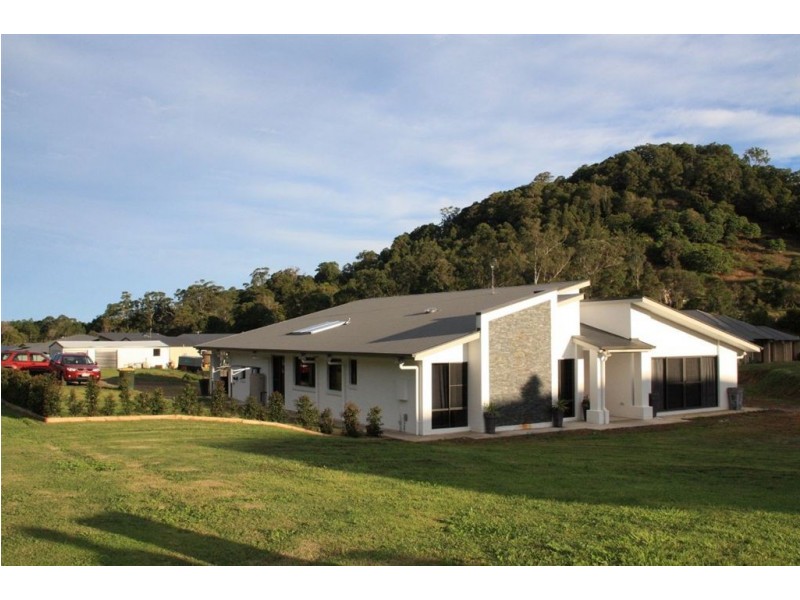 1 Belvedere Place, Maroochy River QLD 4561