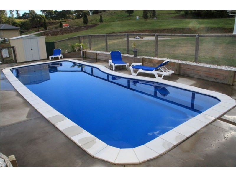 1 Belvedere Place, Maroochy River QLD 4561