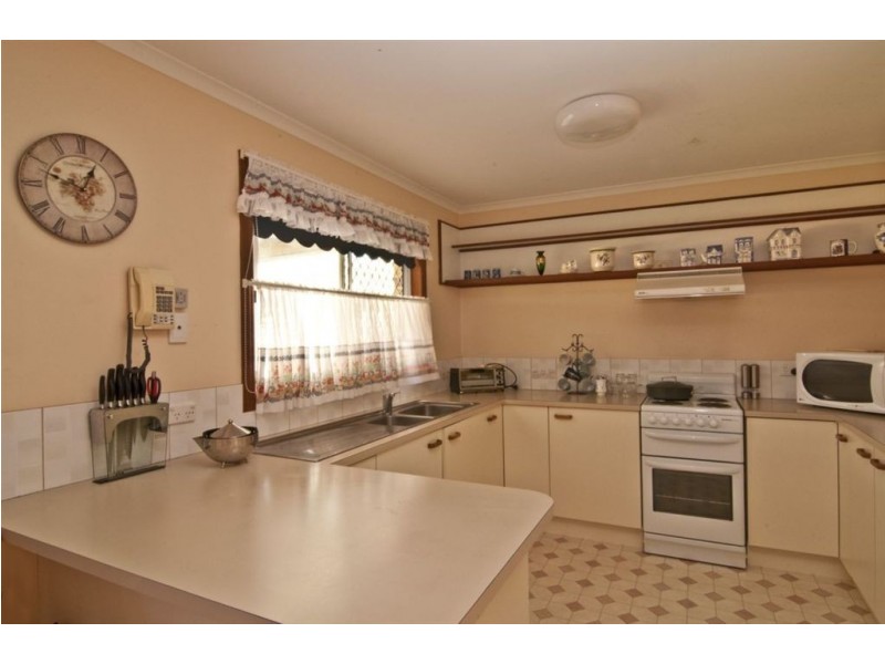 2/43 Centenary Heights Rd, Coolum Beach QLD 4573