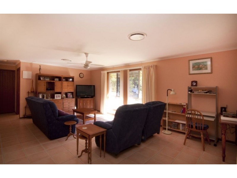 2/43 Centenary Heights Rd, Coolum Beach QLD 4573