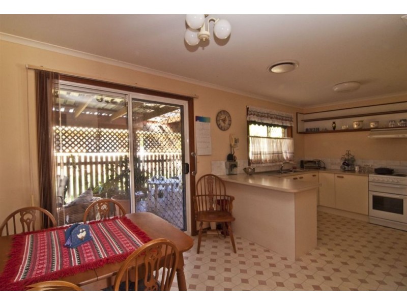 2/43 Centenary Heights Rd, Coolum Beach QLD 4573