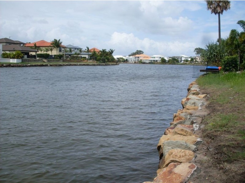 8 Mainsail Place, Twin Waters QLD 4564