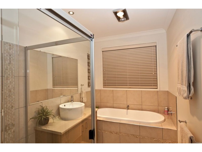 1 Bahran Court, Peregian Springs QLD 4573