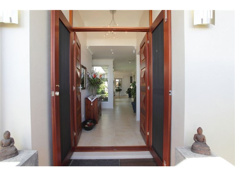 6 Peachtree Crescent, Peregian Springs QLD 4573