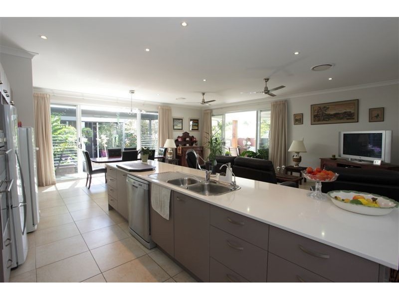 6 Peachtree Crescent, Peregian Springs QLD 4573