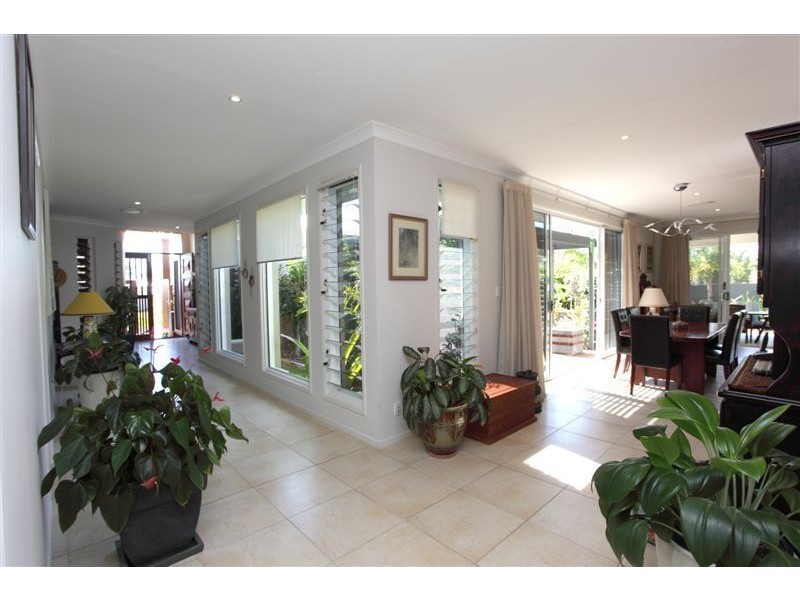 6 Peachtree Crescent, Peregian Springs QLD 4573