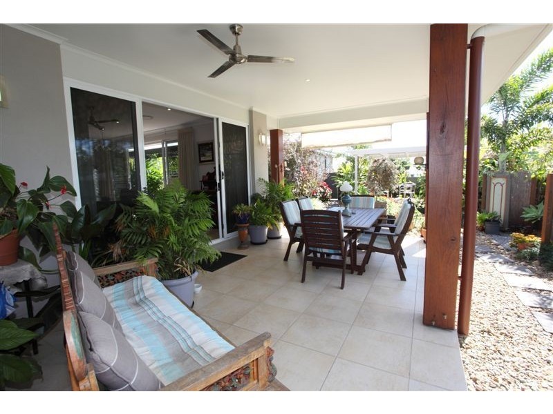 6 Peachtree Crescent, Peregian Springs QLD 4573