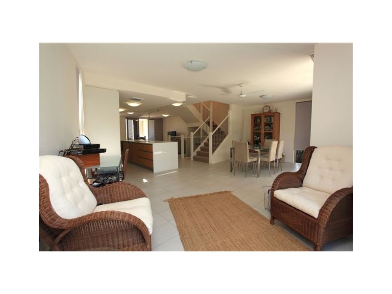 5/1838 David Low Way, Coolum Beach QLD 4573