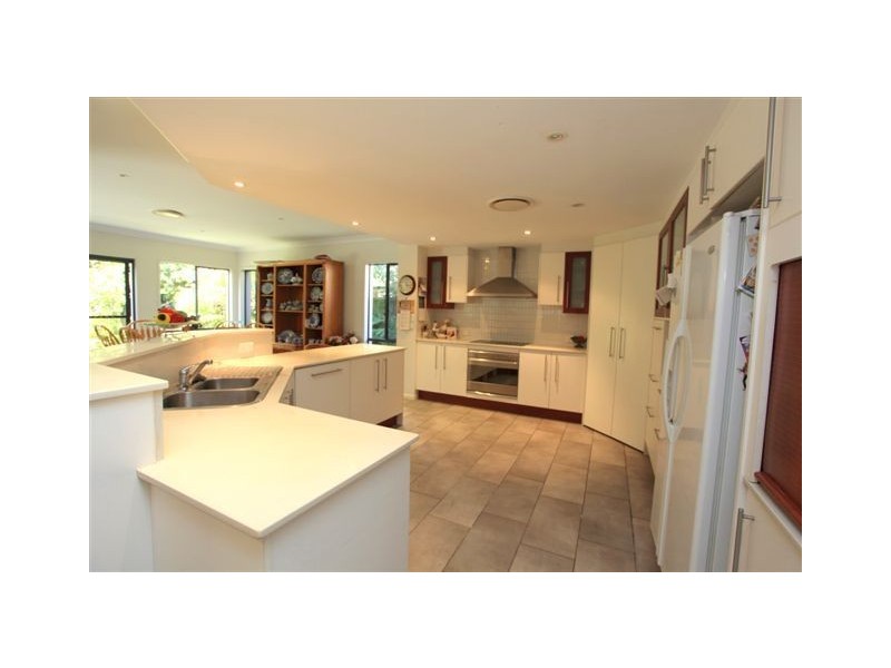 4 Garcia Court, Peregian Springs QLD 4573