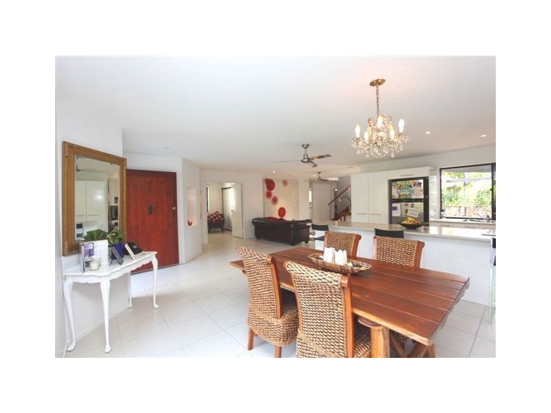 11 Perkins Place, Yaroomba QLD 4573