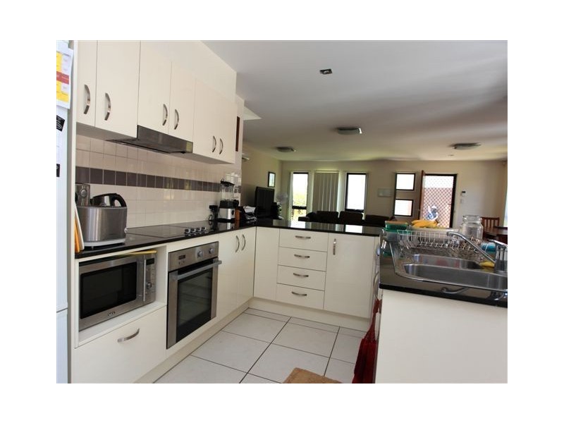 1/3 Catalina Dr, Mudjimba QLD 4564