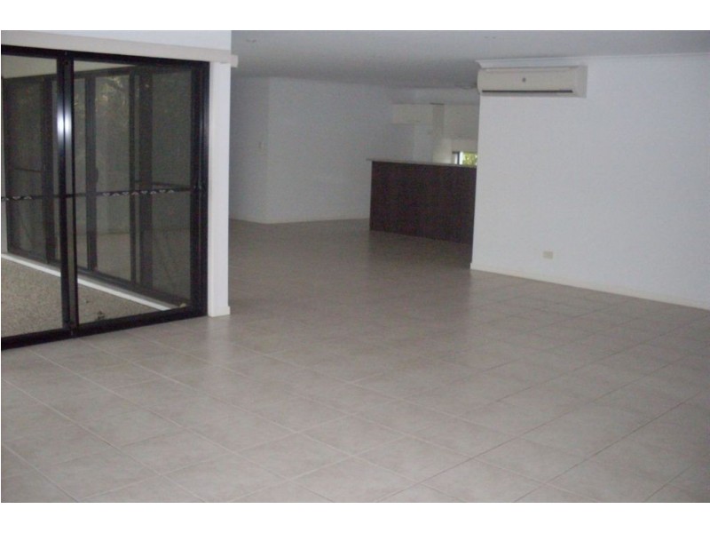 20 Riviera Crescent, Peregian Springs QLD 4573