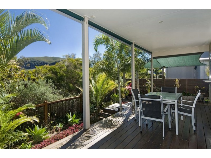 37 Boardrider Crescent, Mount Coolum QLD 4573