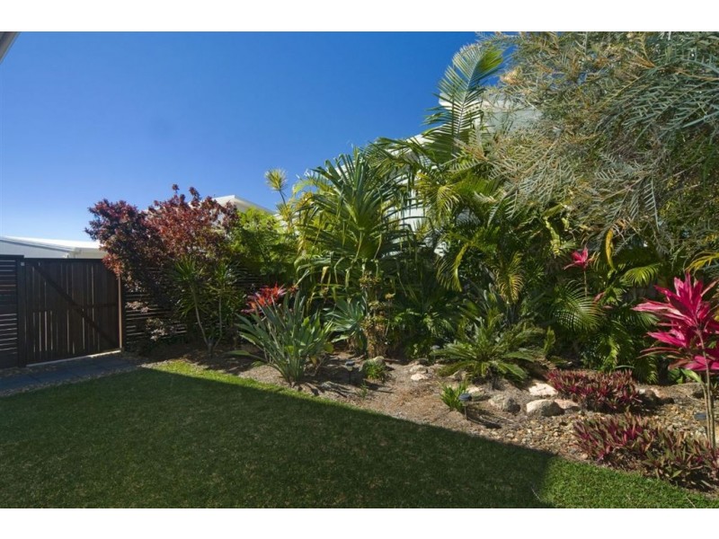 37 Boardrider Crescent, Mount Coolum QLD 4573